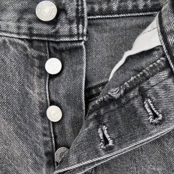 LEVI'S 501 Jean Shorts Button Fly Distressed Off Black SZ 26 - Picture 6 of 12